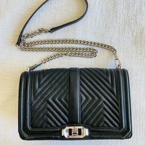 Chevron Quilted Love Cross Body - Black